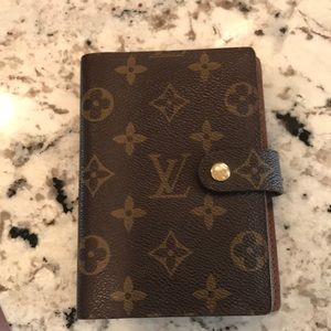 Small planner / wallet ...never used